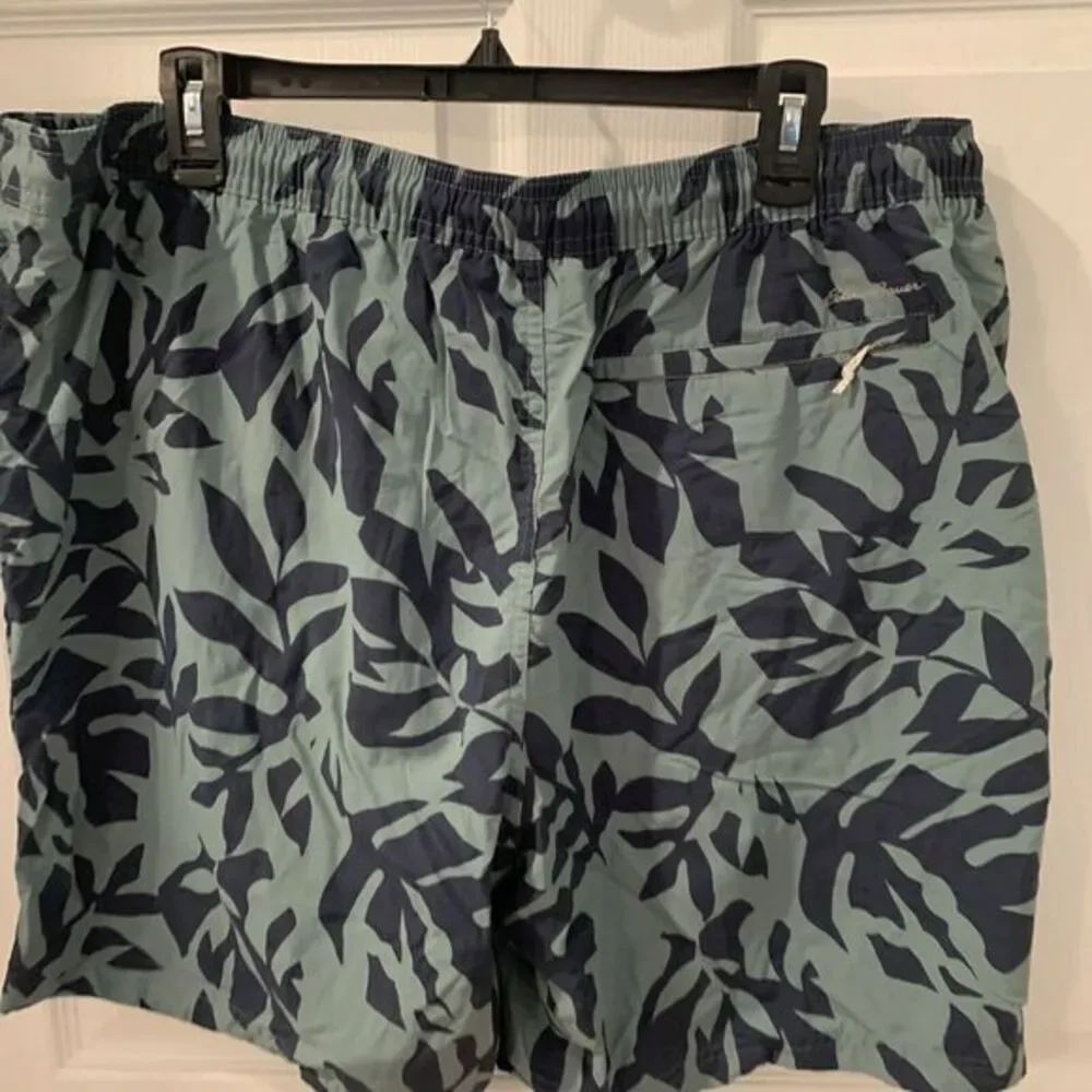Eddie Bauer Men board Shorts Green Blue 2XL Swim Trunks Lined 100% Polyester 40